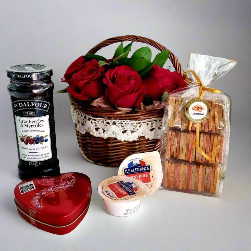 Cesta Coração Lindt e Rosas - Maria Madame Com. de Kits e Cestas