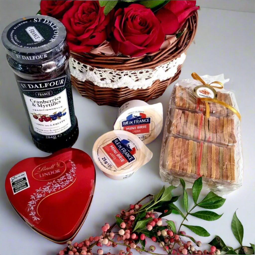 Cesta Coração Lindt e Rosas - Maria Madame Com. de Kits e Cestas