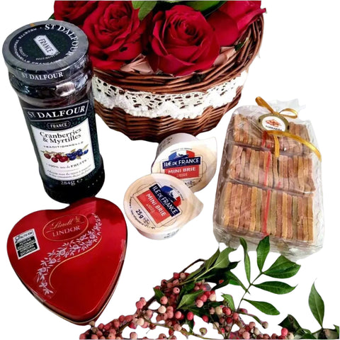 Cesta Coração Lindt e Rosas - Maria Madame Com. de Kits e Cestas