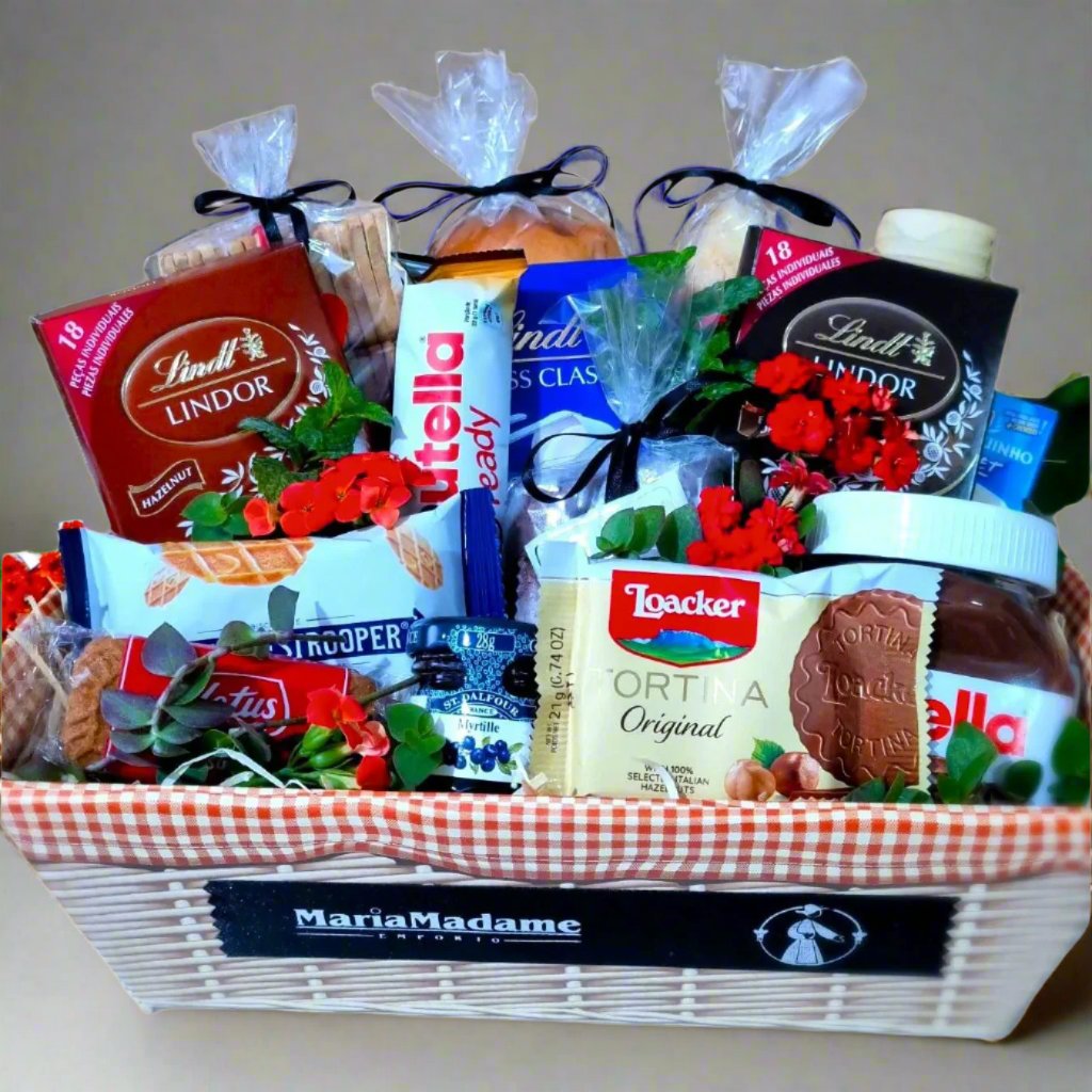 Cesta de Café da Manhã com Chocolates - Maria Madame Com. de Kits e Cestas