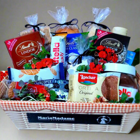 Cesta de Café da Manhã com Chocolates - Maria Madame Com. de Kits e Cestas