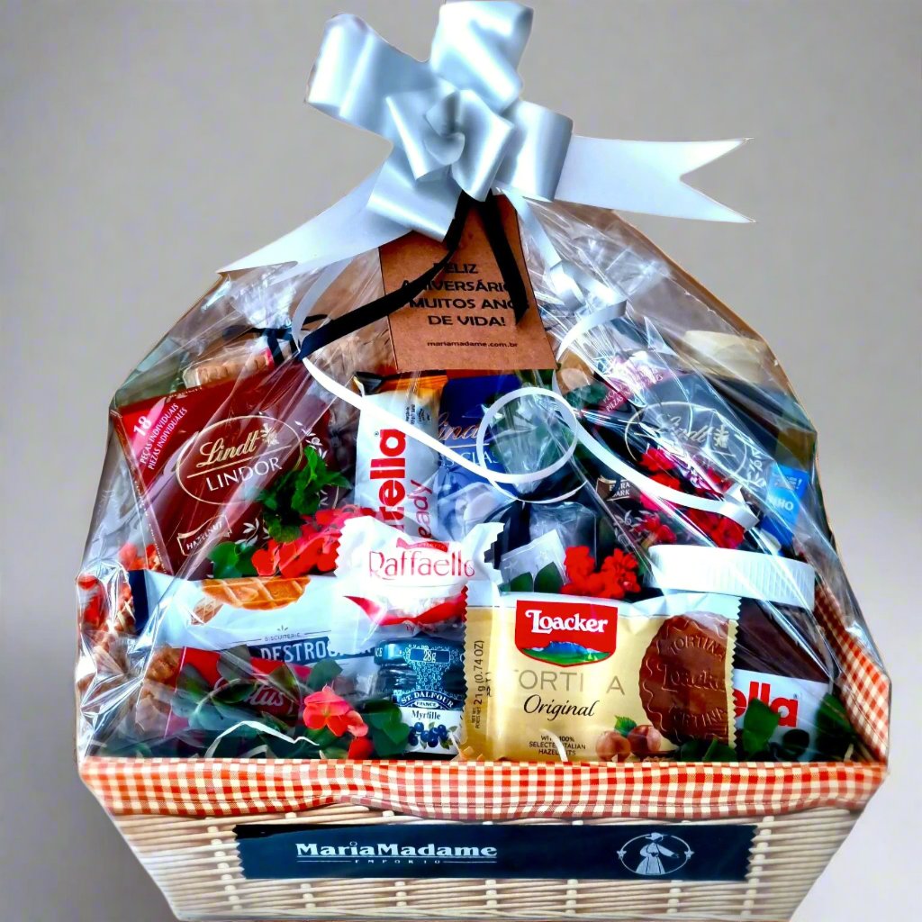 Cesta de Café da Manhã com Chocolates - Maria Madame Com. de Kits e Cestas