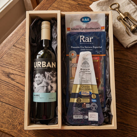 Kit Vinho, Queijo e Frios Curados