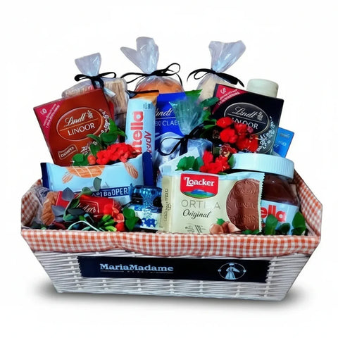 Cesta café da manhã gourmet com chocolates, biscoitos e Nutella, Maria Madame Sorocaba